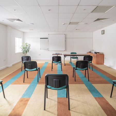 Holiday Inn Bristol Airport By Ihg Redhill  Экстерьер фото