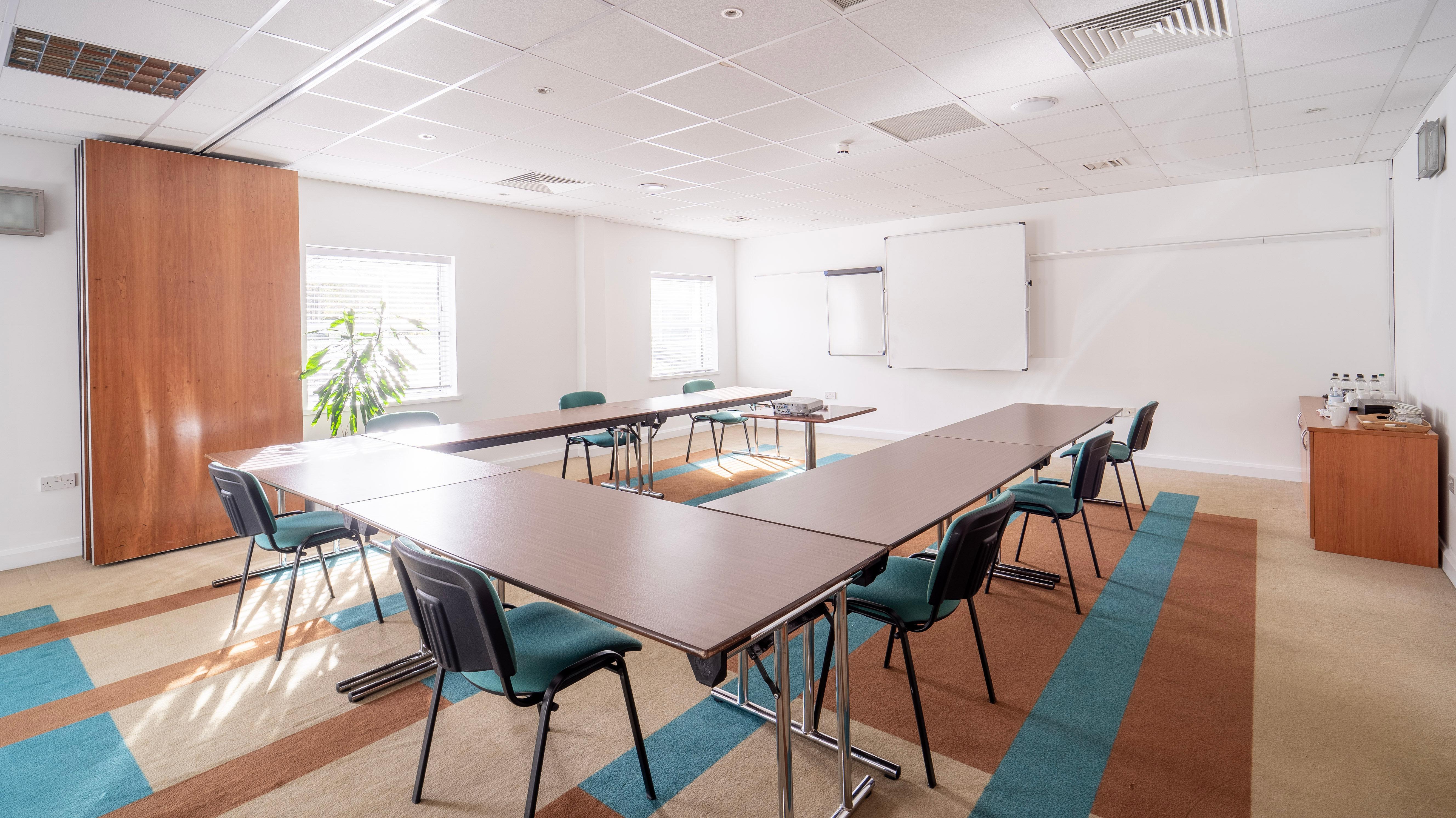 Holiday Inn Bristol Airport By Ihg Redhill  Экстерьер фото
