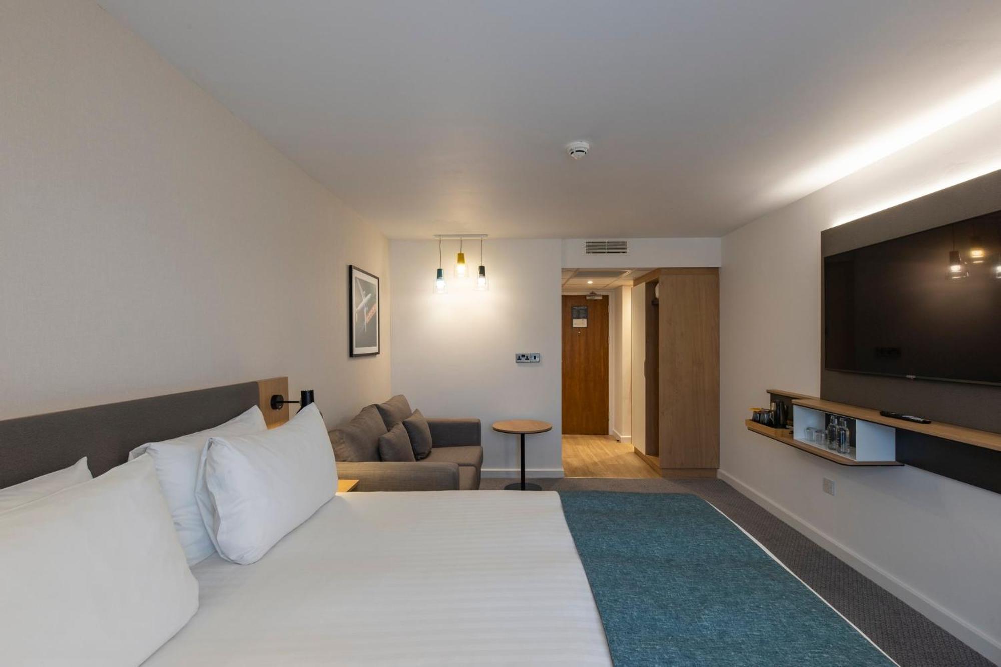 Holiday Inn Bristol Airport By Ihg Redhill  Экстерьер фото