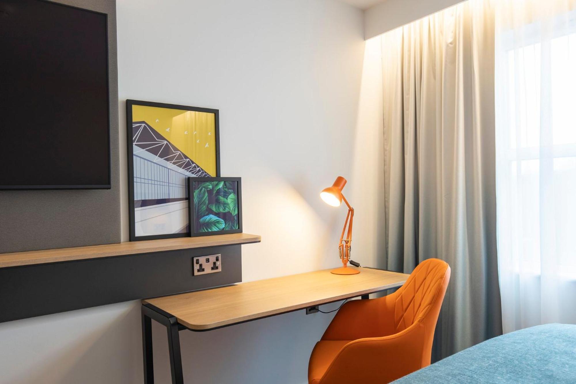 Holiday Inn Bristol Airport By Ihg Redhill  Экстерьер фото
