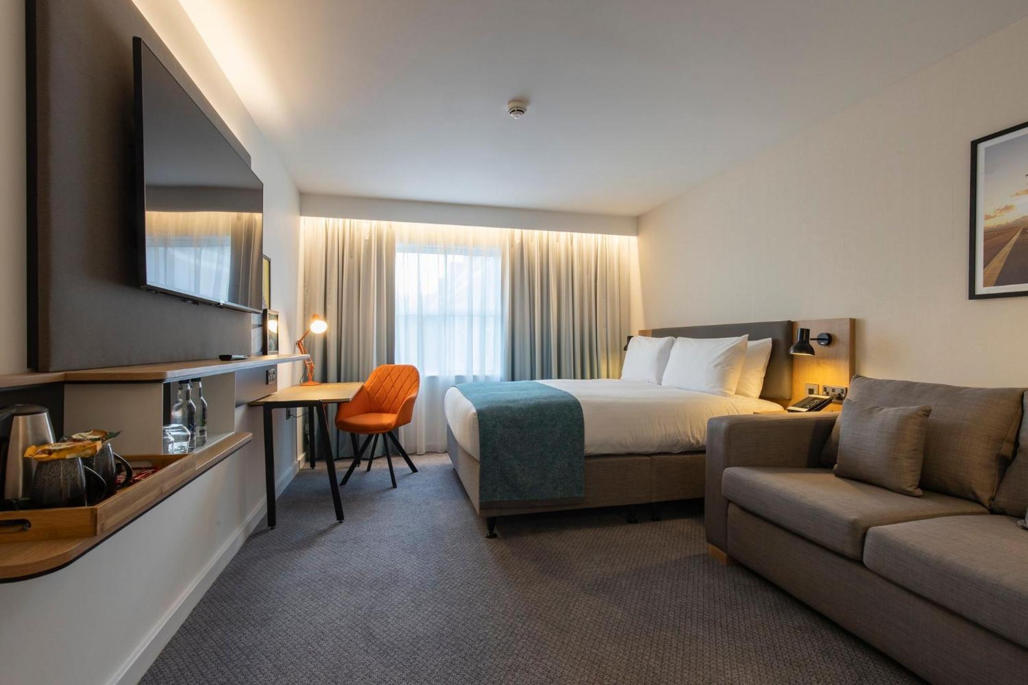 Holiday Inn Bristol Airport By Ihg Redhill  Экстерьер фото