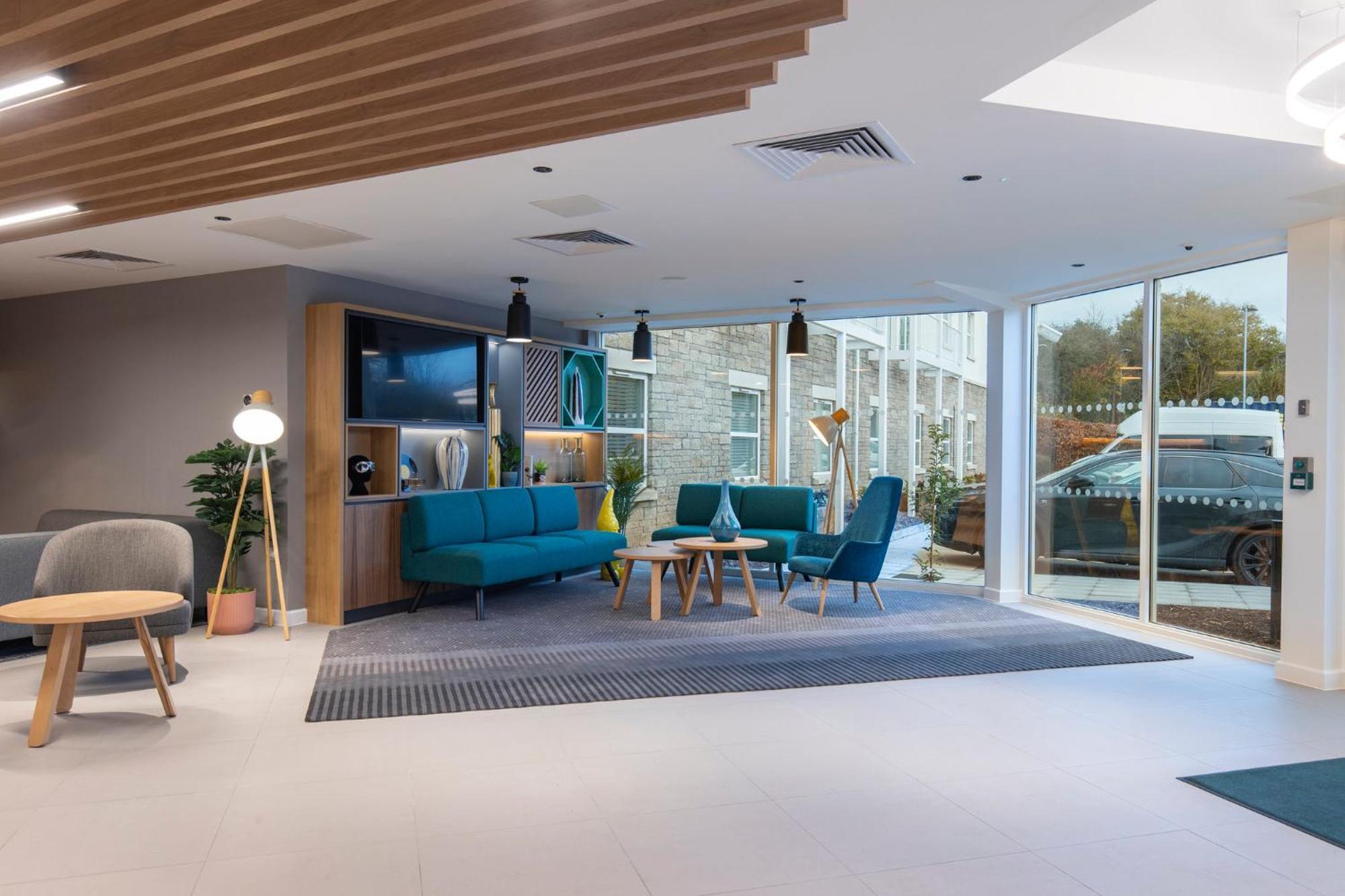 Holiday Inn Bristol Airport By Ihg Redhill  Экстерьер фото