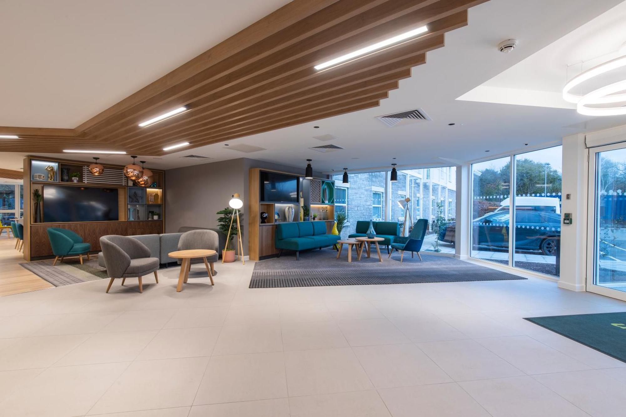 Holiday Inn Bristol Airport By Ihg Redhill  Экстерьер фото