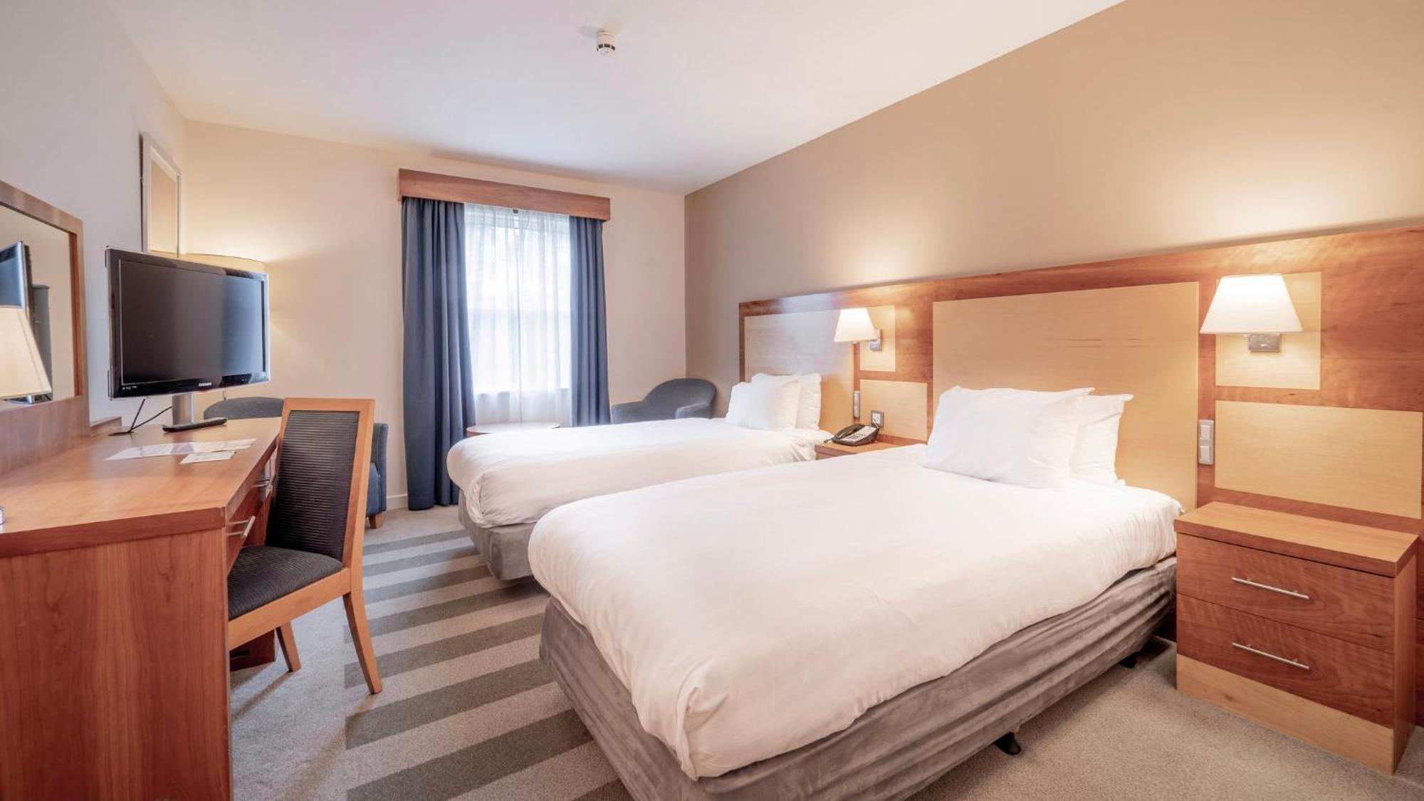 Holiday Inn Bristol Airport By Ihg Redhill  Экстерьер фото